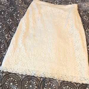 White lace Banana Republic skirt